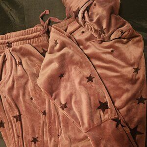 Olive & Oak Stars Jogger Set Size M 8% Spandex / 92% Poly Super soft! Like new!